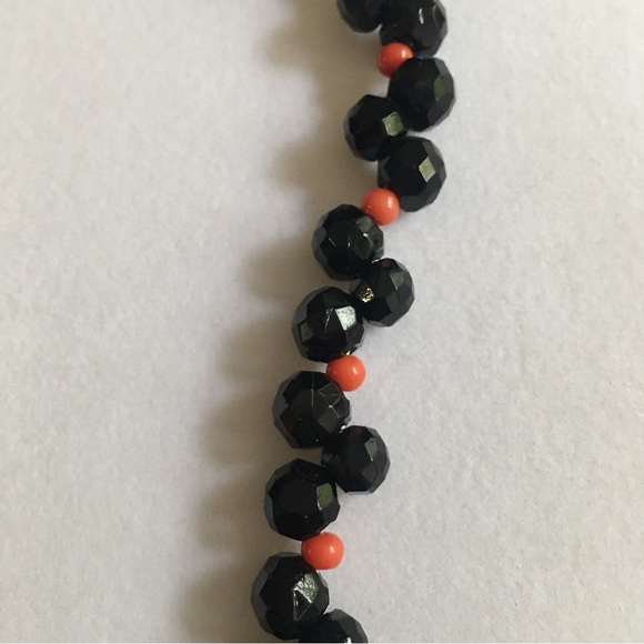 Beaded Necklace With Vintage Reversible Cloisonné Pendant - Picture 8 of 12